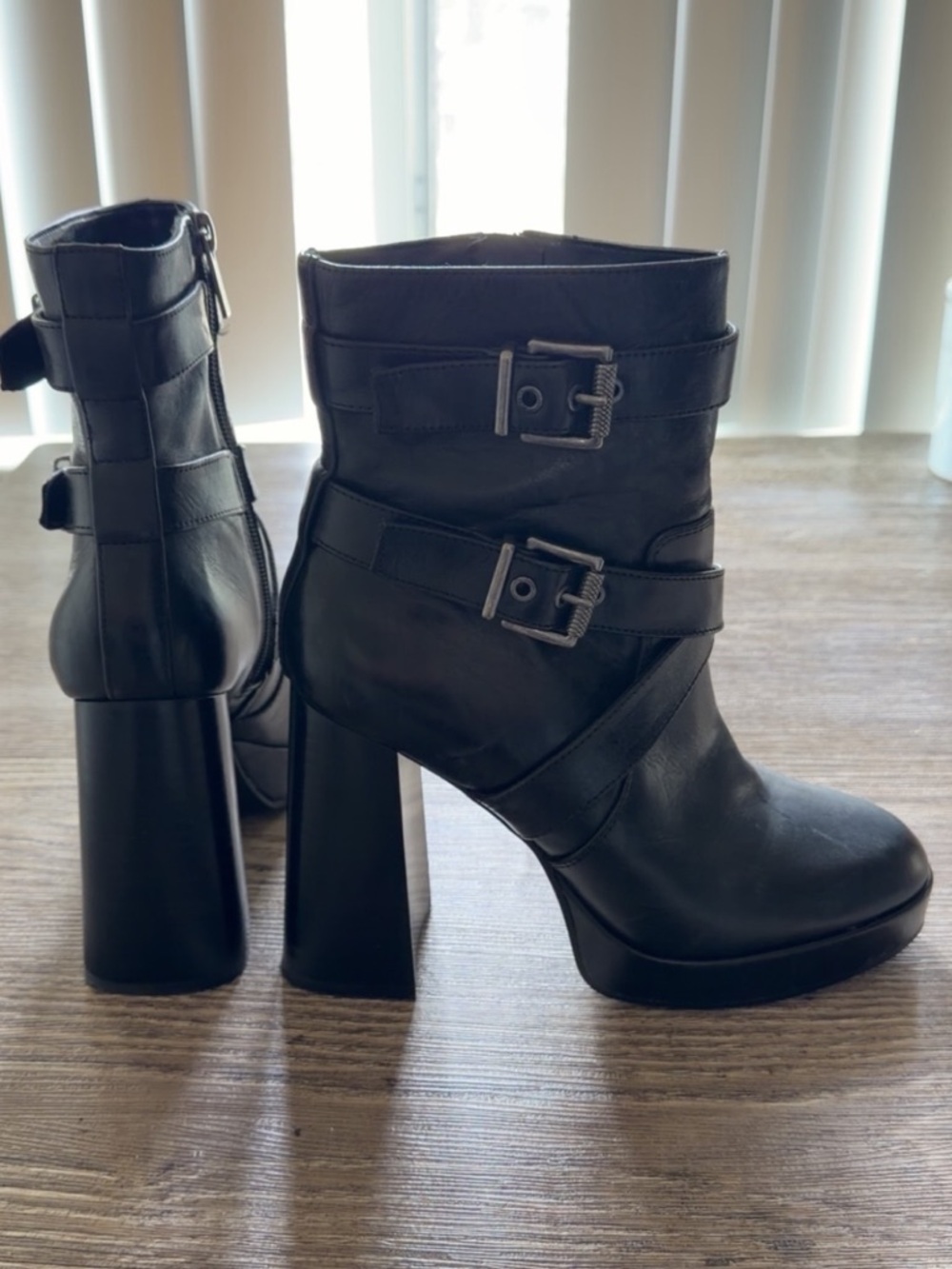 Trendy Block Heel Black Leather Ankle Boots w/ Silver Chunky Buckles